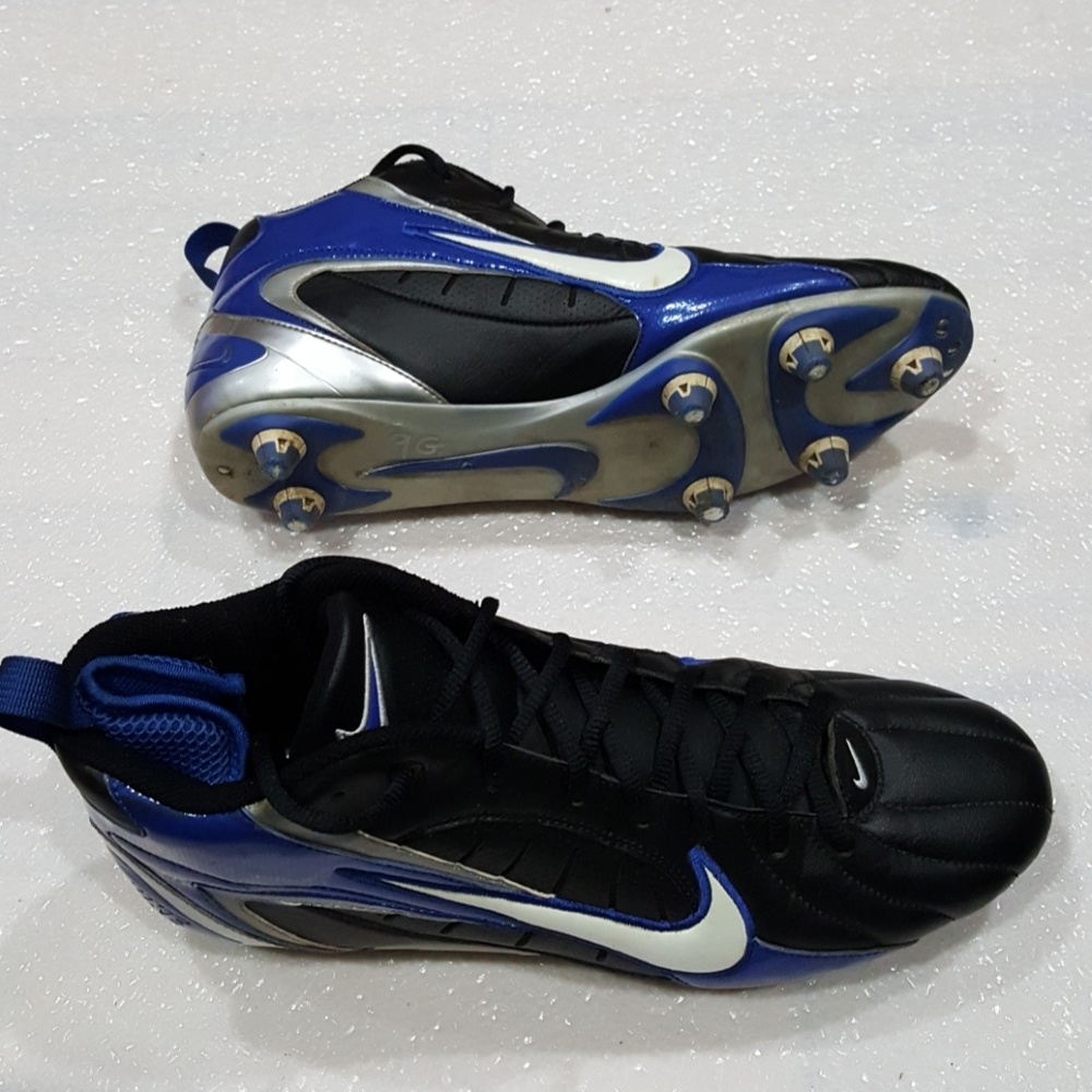 Nike men's cleats size 11 awesome shoes